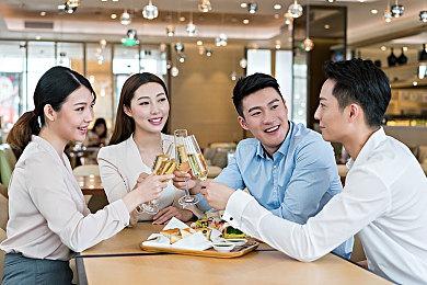 《方舟生存进化》次世代版本拍照模式曝光，新生物抢先一览